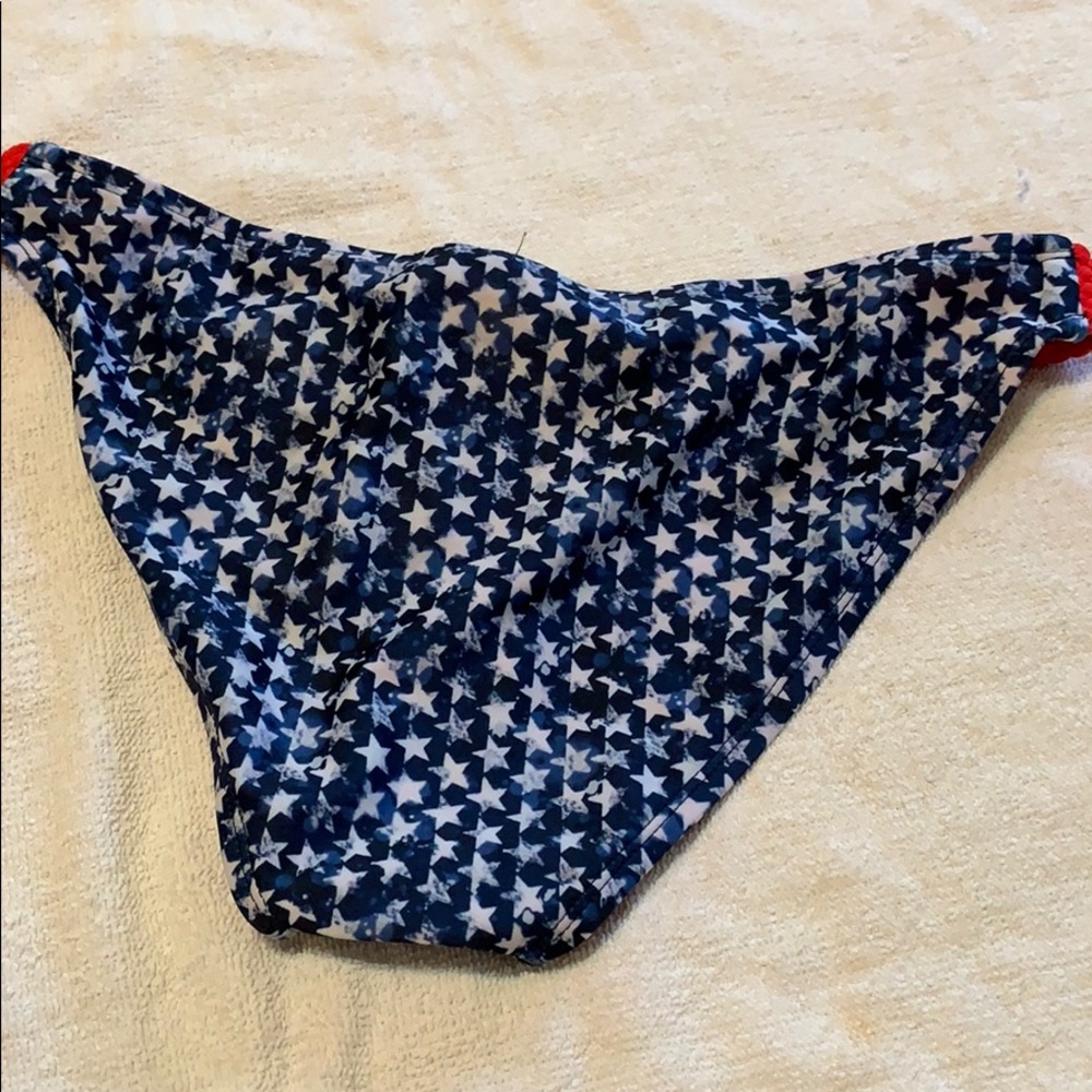 bikini - Picture 5 of 6
